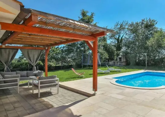 Casa vacanze Simac With Pool And Whirlpool - Happy *