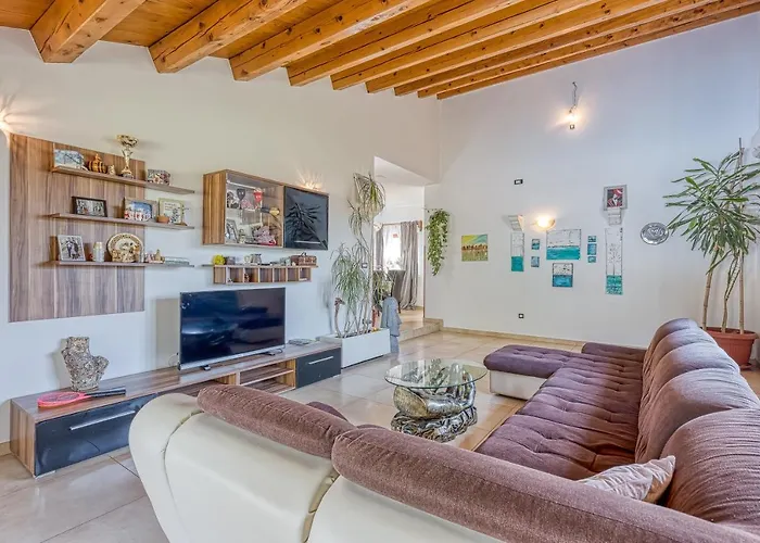 Casa vacanze Simac With Pool And Whirlpool - Happy *