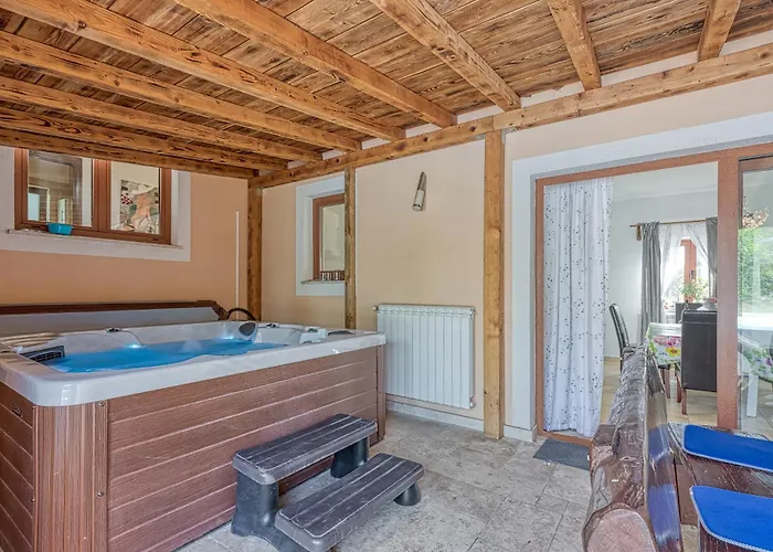 Simac With Pool And Whirlpool - Happy Casa vacanze Pazin